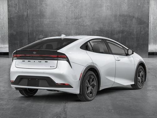 2025 Toyota Prius L