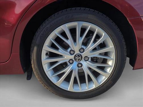Ruby Flare Pearl 2020 Toyota Camry Hybrid XLE