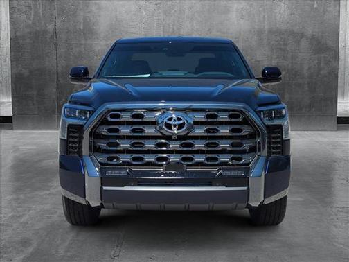 2025 Toyota Tundra Hybrid Platinum