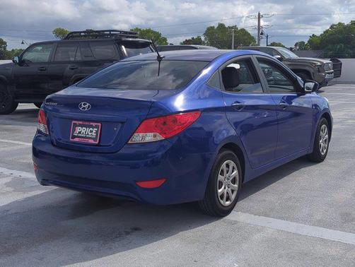 2012 Hyundai Accent GLS