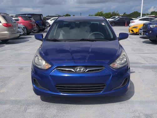 2012 Hyundai Accent GLS