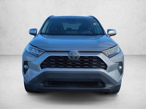 Silver Sky Metallic 2019 Toyota RAV4 XLE Premium