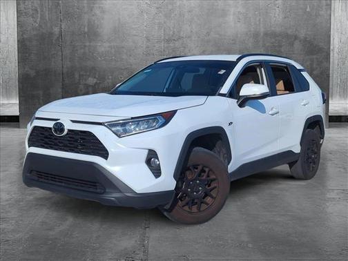 2021 Toyota RAV4 XLE