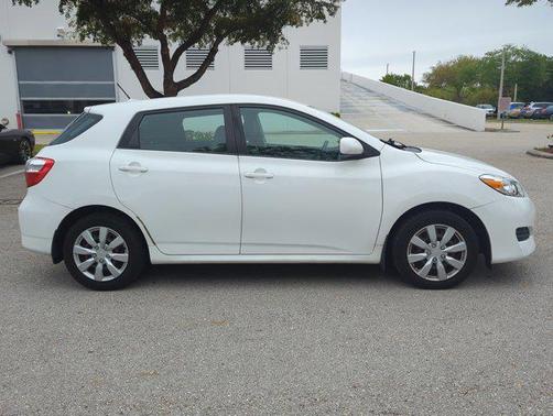 2009 Toyota Matrix Base