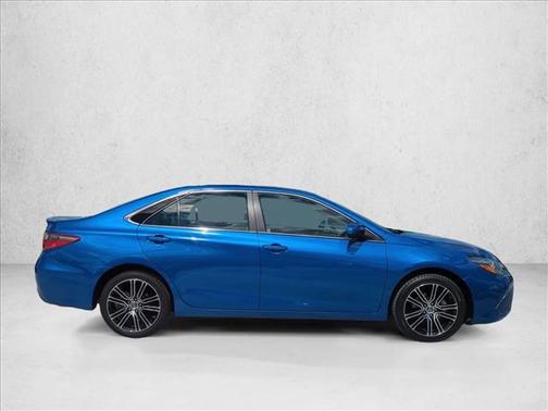 2016 Toyota Camry SE w/Special Edition Pkg