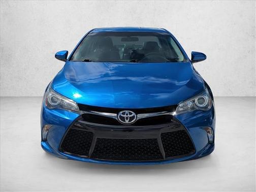2016 Toyota Camry SE w/Special Edition Pkg