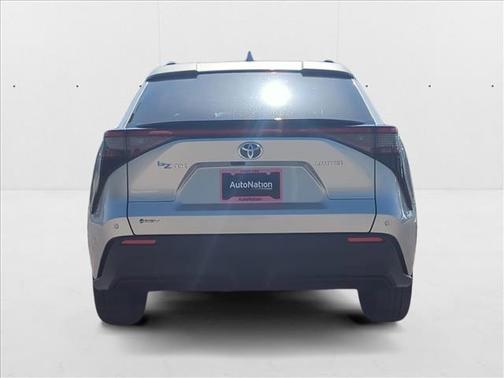2025 Toyota bZ4X Limited