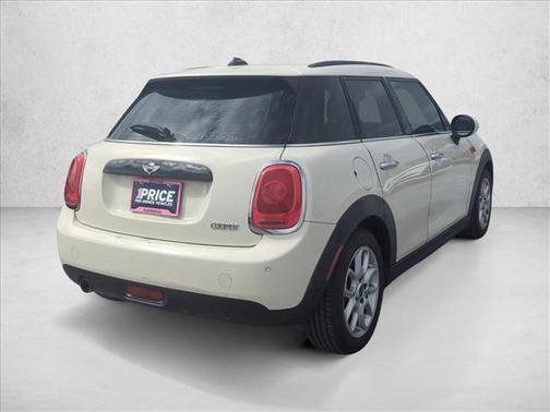 2017 MINI Hardtop Cooper