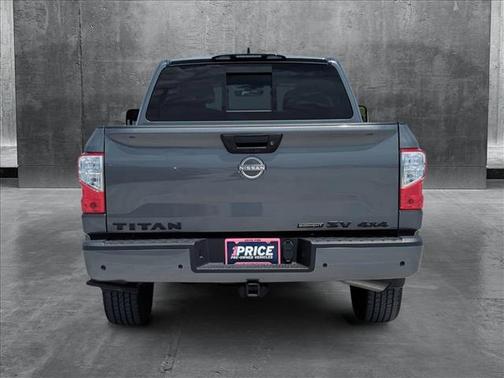 2023 Nissan Titan SV