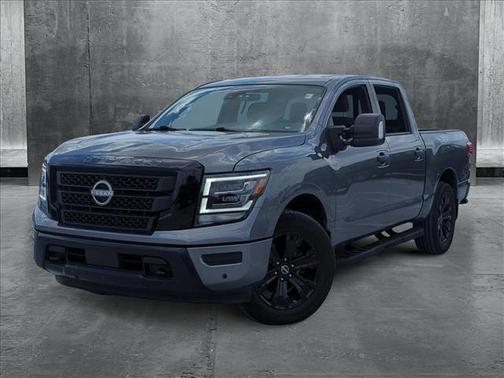 2023 Nissan Titan SV