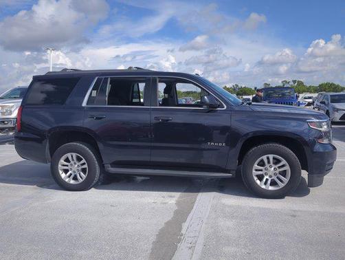 2017 Chevrolet Tahoe LS