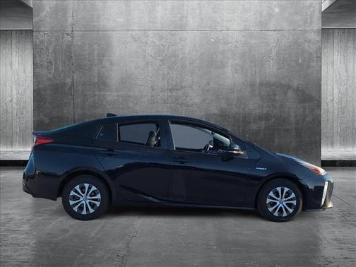 2022 Toyota Prius XLE