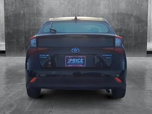 2022 Toyota Prius XLE