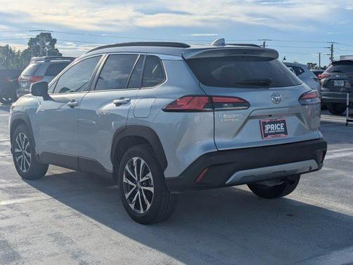 2023 Toyota Corolla Cross XLE