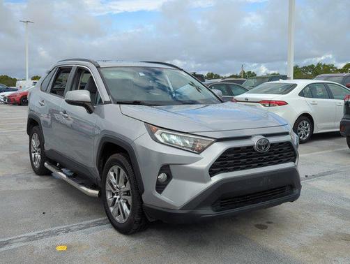 2021 Toyota RAV4 XLE Premium