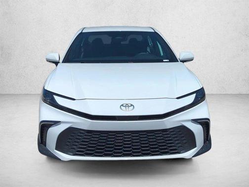 Ice Cap 2026 Toyota Camry SE