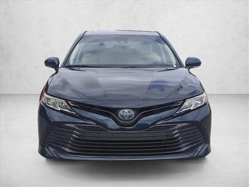 2019 Toyota Camry Hybrid LE