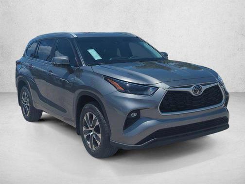 Heavy Metal 2026 Toyota Highlander XLE