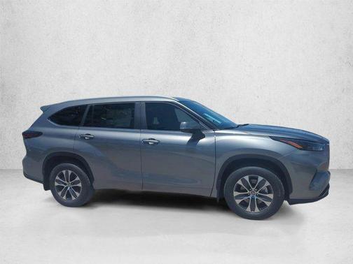 Heavy Metal 2026 Toyota Highlander XLE