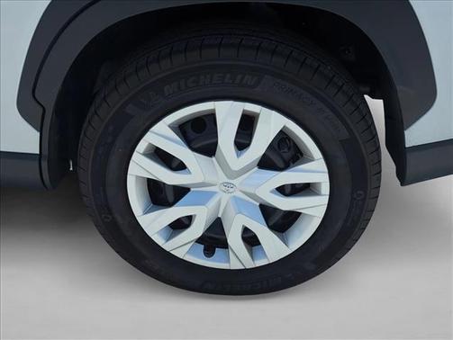 Sonic Silver 2026 Toyota Corolla Cross L