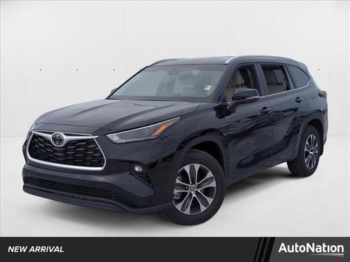 2024 Toyota Highlander XLE
