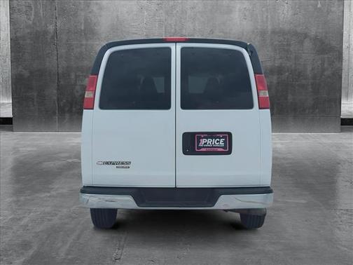 2016 Chevrolet Express 3500 LT