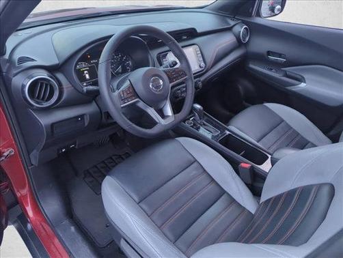2021 Nissan Kicks SR