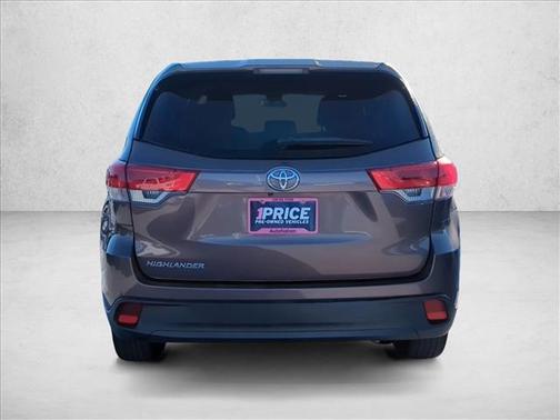 2019 Toyota Highlander LE I4