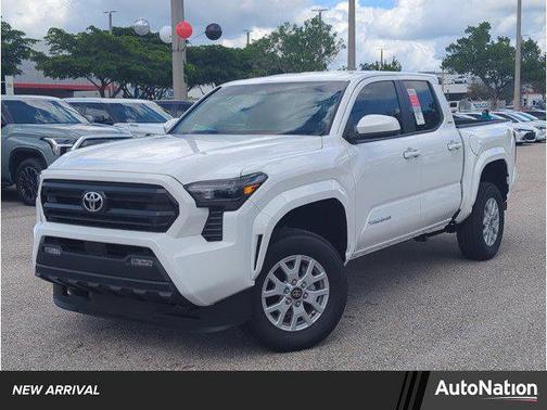 2025 Toyota Tacoma SR5