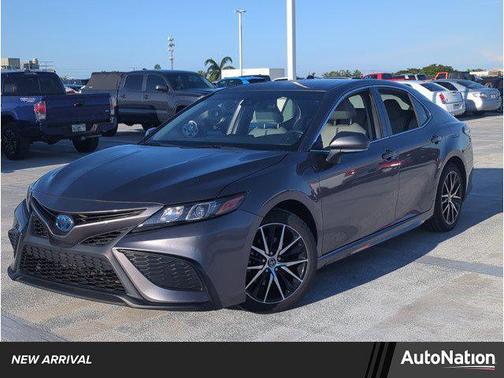 2023 Toyota Camry SE