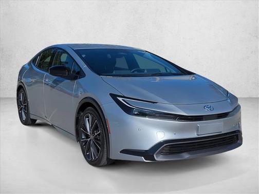 2025 Toyota Prius XLE