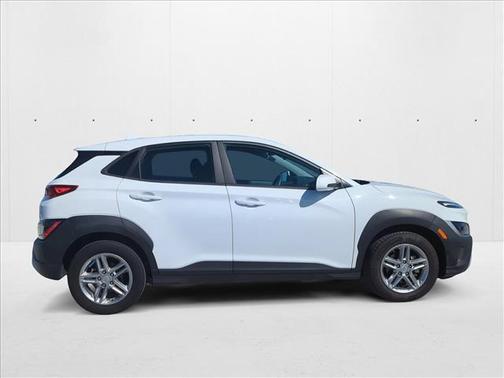 2022 Hyundai KONA SE