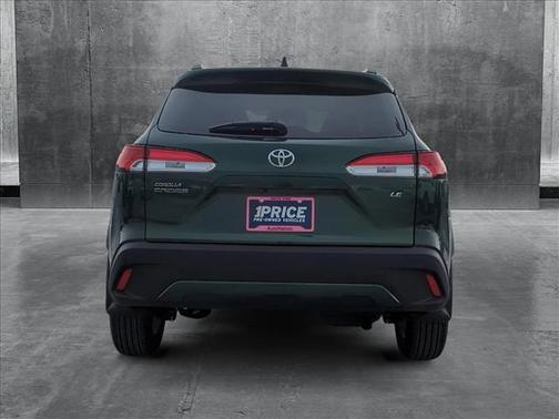 2025 Toyota Corolla Cross LE