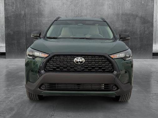 2025 Toyota Corolla Cross LE