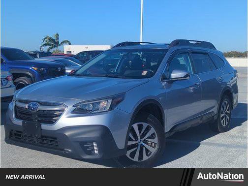 Ice Silver Metallic 2021 Subaru Outback Premium