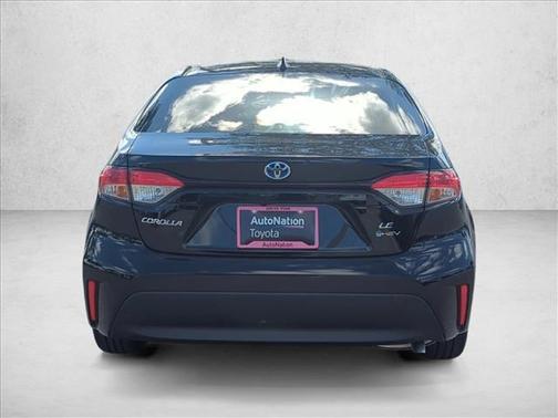 2025 Toyota Corolla Hybrid LE