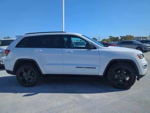 2019 Jeep Grand Cherokee Upland