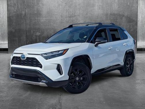 2022 Toyota RAV4 Hybrid SE