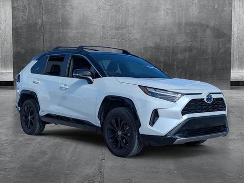2022 Toyota RAV4 Hybrid SE