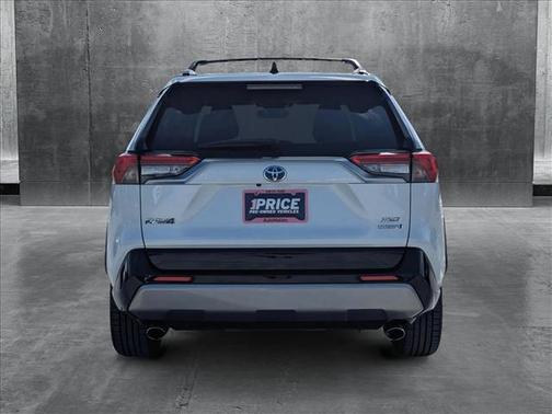 2022 Toyota RAV4 Hybrid SE