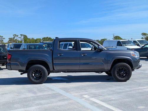 2022 Toyota Tacoma SR