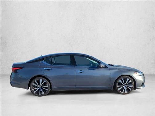 2020 Nissan Altima Platinum VC-Turbo FWD