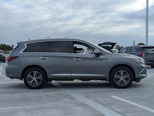 2020 INFINITI QX60 Luxe