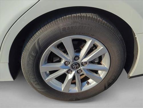Ice Cap 2025 Toyota Camry LE