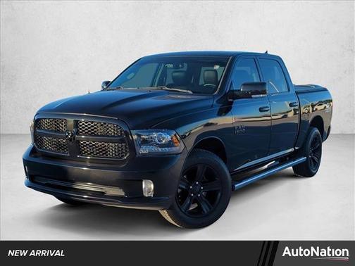 2017 RAM 1500 Night Crew Cab 4x4 5'7' Box