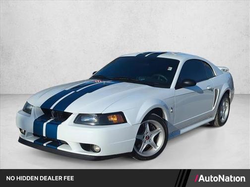 Oxford White Clearcoat 2001 Ford Mustang SVT Cobra