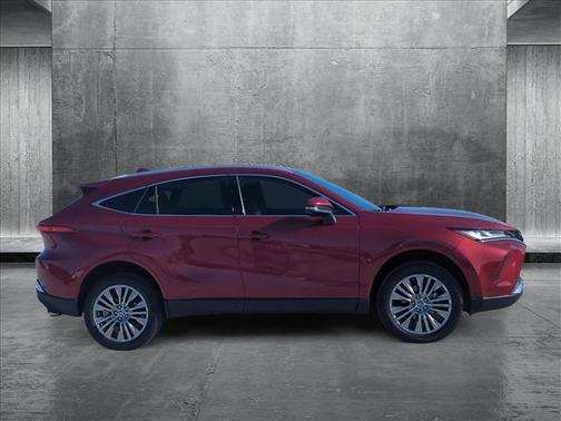 2023 Toyota Venza XLE