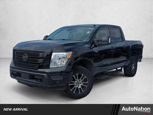 Super Black 2021 Nissan Titan SV