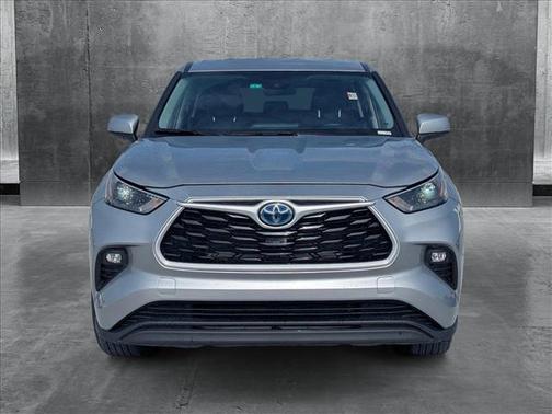 2024 Toyota Highlander Hybrid LE