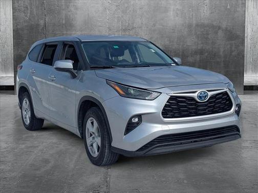 2024 Toyota Highlander Hybrid LE